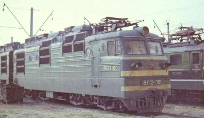 ВЛ12
