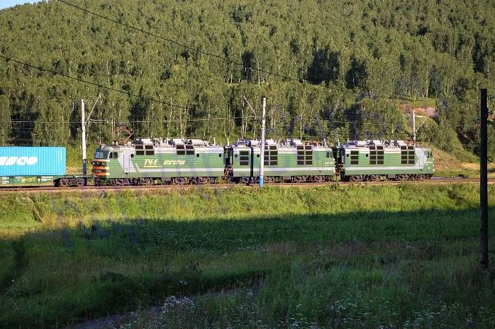 ВЛ80Р-1766 с третьей секцией